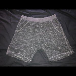Men’s medium lounge shorts